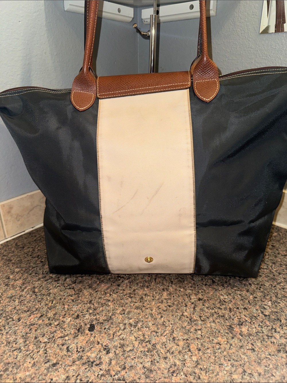 Longchamp limited edition Tote with Eiffel Tower EUC - Picture 2 of 11